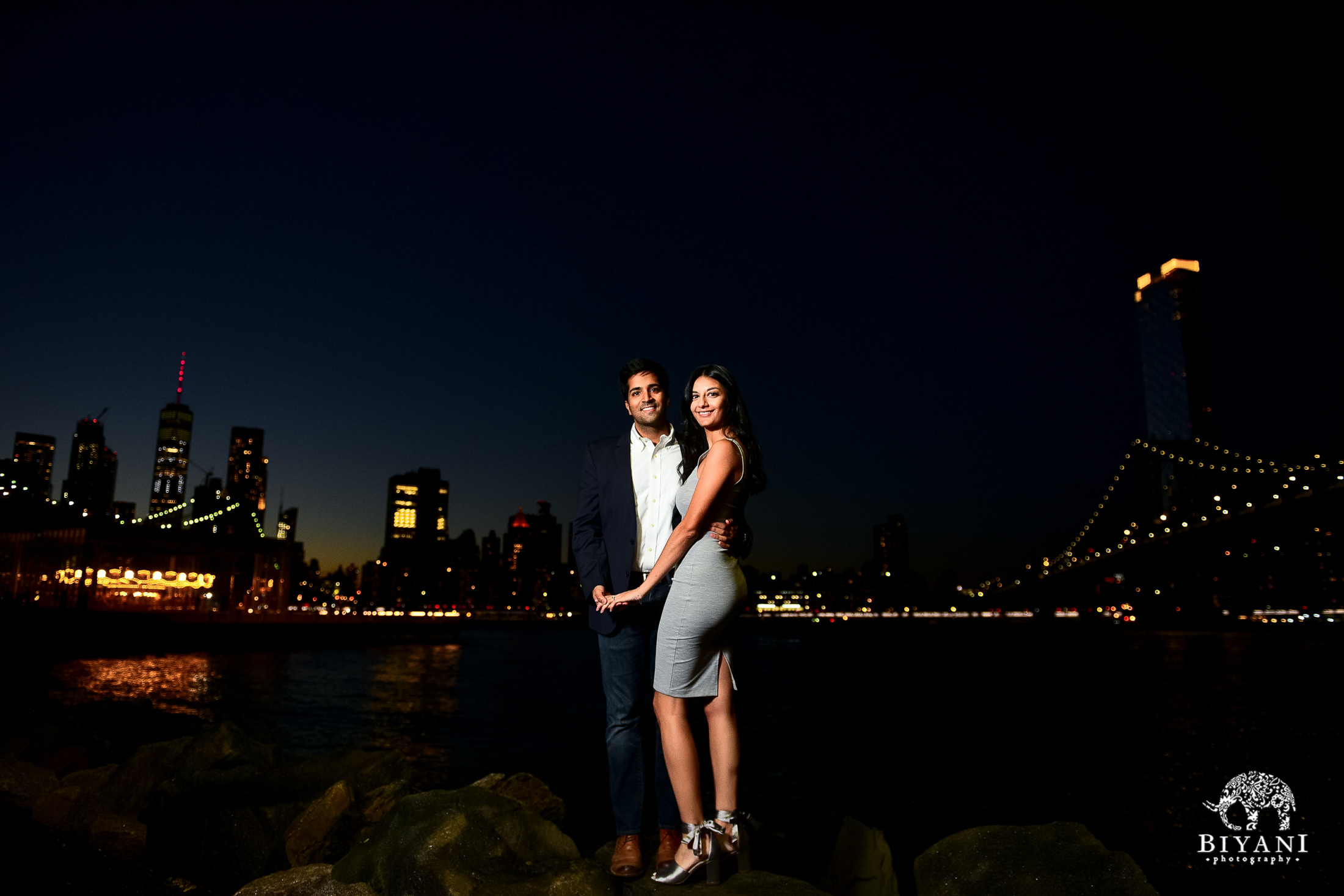 A Barnes Foundation Engagement Photo Sesh With Two Unique Outfits